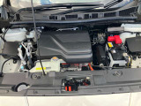 エンジンは無く、電気モーターとインバーターが載ってます★
