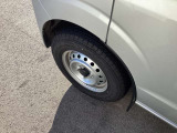 ☆お車についた傷やヘコミ、事故の修理もハヤシにお任せください。自社鈑金工場で修理ができますの安心です☆