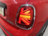 時を経ても深い魅力を放ち続けるMINI。より快適にお乗り頂くために、3つのサポートプログラムをご用意しております。※認定中古車保証は登録日より最長4年間まで延長が可能です。