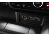 スマートフォンなどの音楽再生が可能なUSB接続ジャック装備車両です♪♪♪