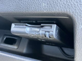 ETC車載器(高速道路の利用時に 料金所の通過をスムーズに行うために自動で料金を精算するシステム)