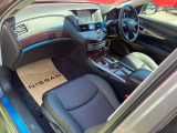 ご納車前にスタッフが入念に清掃し気持ちよく乗り出せるように致します。