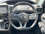【ステアリングスイッチ】運転中、前方から目線をそらすことなく、オーディオ等の操作が可能な便利機能!安心&快適なドライブを演出してくれます♪
