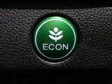 エンジン、エアコンなどを制御し低燃費な『ECONモード』に、また走りを楽しみたいとき、空調など快適性を重視したいときにはスイッチOFFで通常モードに切り替えができます!