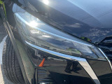 LEDヘッドランプ仕様。シャープな白光色のLEDランプを採用しました。夜の視界を明るくしてくれます。