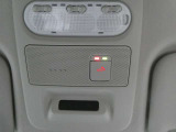 SOSコール 走行中の緊急時(病気や事故、あおり運転など)にボタンひとつでオペレーターに接続!救急や警察への連絡をサポートいたします。※使用にはお申し込みが必要です、詳しくはスタッフまで