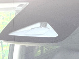 【ホンダセンシング】走行中に前方の車両等を認識し、衝突しそうな時は警報とブレーキで衝突回避と被害軽減をアシスト。より安全にドライブをお楽しみいただけます。