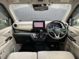 広々とした視界を体感できます。運転が楽しくなりますね。