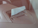 アクティブドライビングディスプレイ付き、スピードやナビの情報が表示されます。運転者の視線を大きく外す事が無く確認できるので安全運転に役立ちます★☆★☆