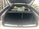 納車前には、メーカー規定に基づき、認定中古車ならではのしっかりとした整備をしてからご納車させて頂きます。熟練のメカニックがお客様に届く事を思い、1台1台入念に点検、整備致します。