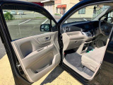 当店のお車をご覧いただきましてありがとうございます。お車についてのご質問やお見積りのご依頼、ご購入にあたってのご相談などお気軽にお問い合わせ下さい!