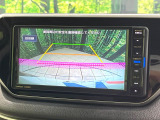 【バックカメラ】駐車時に後方がリアルタイム映像で確認できます。大型商業施設や立体駐車場での駐車時や、夜間のバック時に大活躍!運転スキルに関わらず、今や必須となった装備のひとつです!