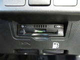 スムーズなゲート通過と割引も使えるETC。(音声案内機能付)