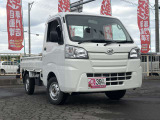 キッズスペースもございます♪お子様連れの方もごゆっくりとお車を見ていただけます☆