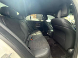 メルセデス・ベンツの定める厳しい基準をクリアしたお車のみをご案内させて頂きます。納車前整備はメーカー規定に基づき当店3Fの指定工場で入念に行なわれます。熟練のメカニックがお客様のお車を整備致します。