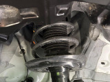 お車を安心してお乗りいただく為には、足回りの定期点検が欠かせません。サービスサポート(有償保証)では無料点検もご提供しており、安心のカーライフをお過ごしいただけるサポート体制が整っています。