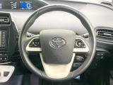 【純正革巻きステアリング】上質な革を使用することで、手にしっかり馴染みとても運転しやすいハンドルです♪