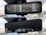 スマートルームミラーなので後席に人や大きな荷物があっても後方確認がしやすいです。