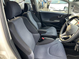 フィット 1.3 L 4WD 修復歴無し