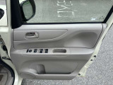 運転席ドアの内張りになります!