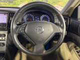 【純正革巻きステアリング】上質な革を使用することで、手にしっかり馴染みとても運転しやすいハンドルです♪