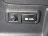 便利なアクセサリーコンセント(AC100V・1500W)が装備されています。ハイブリッドカー特有の大容量の電気エネルギーによりアウトドアシーンや停電などの非常時に便利な機能です。