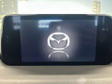【メーカーSDナビ】FM&AMを聴くことは勿論のこと!!CD&DVD再生可能で地デジTVの視聴も可能な多機能ナビでドライブも快適ですよ☆