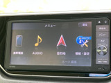 様々な情報を分かりやすく表示しています。操作も簡単で、運転に集中できます。快適なドライブをサポートする頼もしい装備です。