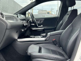 納車前にはメーカーの規定に基づき、認定中古車としてしっかりとした整備を行い、ご納車させて頂きます。しっかりと整備を行い、リフレッシュした愛車をお客様のお手元にお届けいたします。