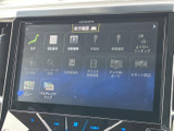 様々な情報を表示できるモニターで、運転をサポート。車両情報や設定変更も簡単に行えます。