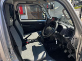 運転席!乗り降りもしやすいです!