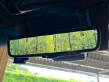 【デジタルインナーミラー】後席の大きな荷物や同乗者で後方が確認しづらい時でも安心!カメラが撮影した車両後方の映像をルームミラー内に表示。クリアな視界で状況の確認が可能です!