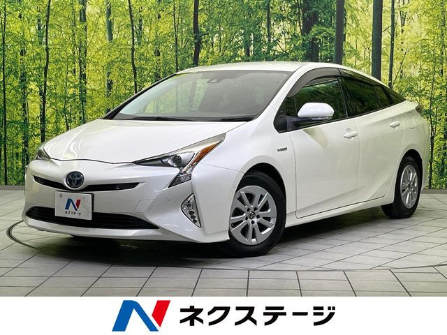 トヨタ プリウス 