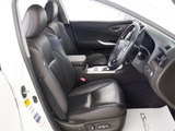 快適エアシート&シートヒーターを装備しています!高級車ならではの装備です!シートが暖まる機能!シートから冷風が出る機能!どちらも付いています!!寒い冬も、暑い夏も快適にご乗車頂けます!!