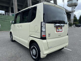 リア5面プライバシーガラ☆車内のプライバシーを保ち、夏場では車内の温度上昇を抑える効果も期待できますね☆
