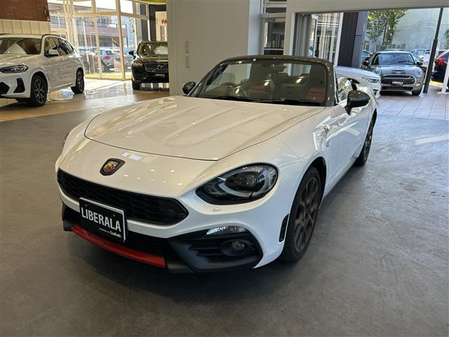 アバルト124スパイダー 1.4 本革シート 修復歴無し