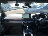 【インパネ全体】手が届きやすく、どなたでも運転しやすいです。シンプルで使いやすい設計になっています!