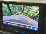 【バックカメラ】駐車時に後方がリアルタイム映像で確認できます。大型商業施設や立体駐車場での駐車時や、夜間のバック時に大活躍!運転スキルに関わらず、今や必須となった装備のひとつです!