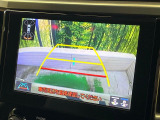 【バックカメラ】駐車時に後方がリアルタイム映像で確認できます。大型商業施設や立体駐車場での駐車時や、夜間のバック時に大活躍!運転スキルに関わらず、今や必須となった装備のひとつです!