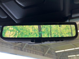 【デジタルインナーミラー】後席の大きな荷物や同乗者で後方が確認しづらい時でも安心!カメラが撮影した車両後方の映像をルームミラー内に表示。クリアな視界で状況の確認が可能です!