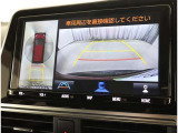 バックカメラが付いているので後方確認が非常にしやすいです。今や運転初心者も熟練者も必須装備!ついていて損はないですね♪