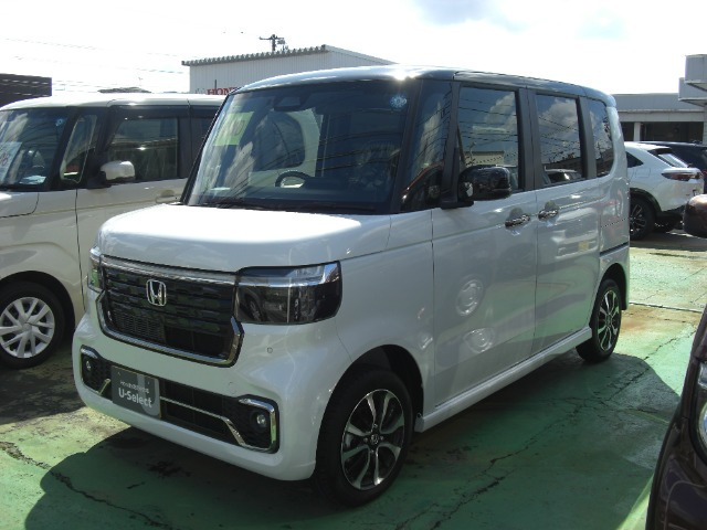 N-BOXカスタム ターボ コーディネートスタイル 2トーン 4WD 