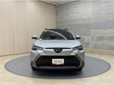 お車購入のポイントとなるフロントマスクです。上質で迫力あるデザインですね☆☆