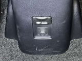 コンソールボックスの後ろにAC100V/1500Wのアクセサリーコンセントが付いています。