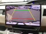 バックモニター付きで、車庫入れやバック時の後方確認をサポート。