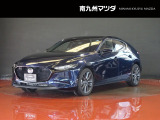 中古車専門再生工場にて熟練専任スタッフが丁寧に清掃、仕上げを実施しております。また、お客様に安心してご検討いただける様、公取協が定める基準に基づき車両検査を実施し、車両状態評価証を発行しております。