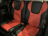 3列目シートの使い勝手も実車にて是非、お確かめください。