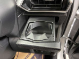 運転席エアコンドリンクホルダー