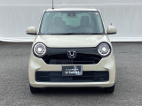 車の顔ともいえるヘッドライトは、丸目で愛嬌を感じさせるデザインです。