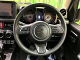 【純正革巻きステアリング】上質な革を使用することで、手にしっかり馴染みとても運転しやすいハンドルです♪